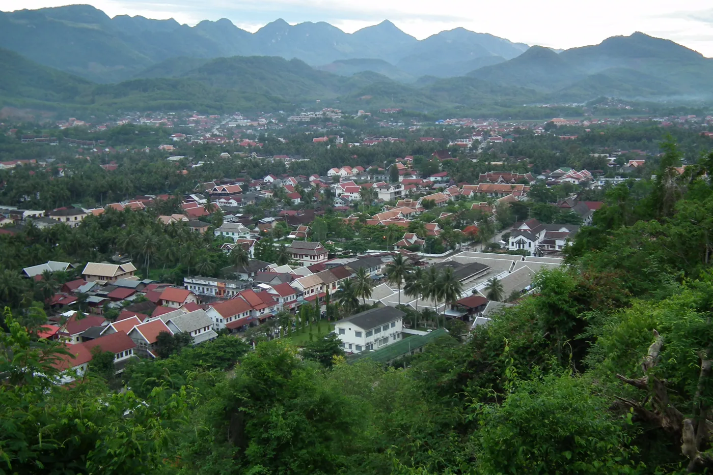 Arrive Luang Prabang