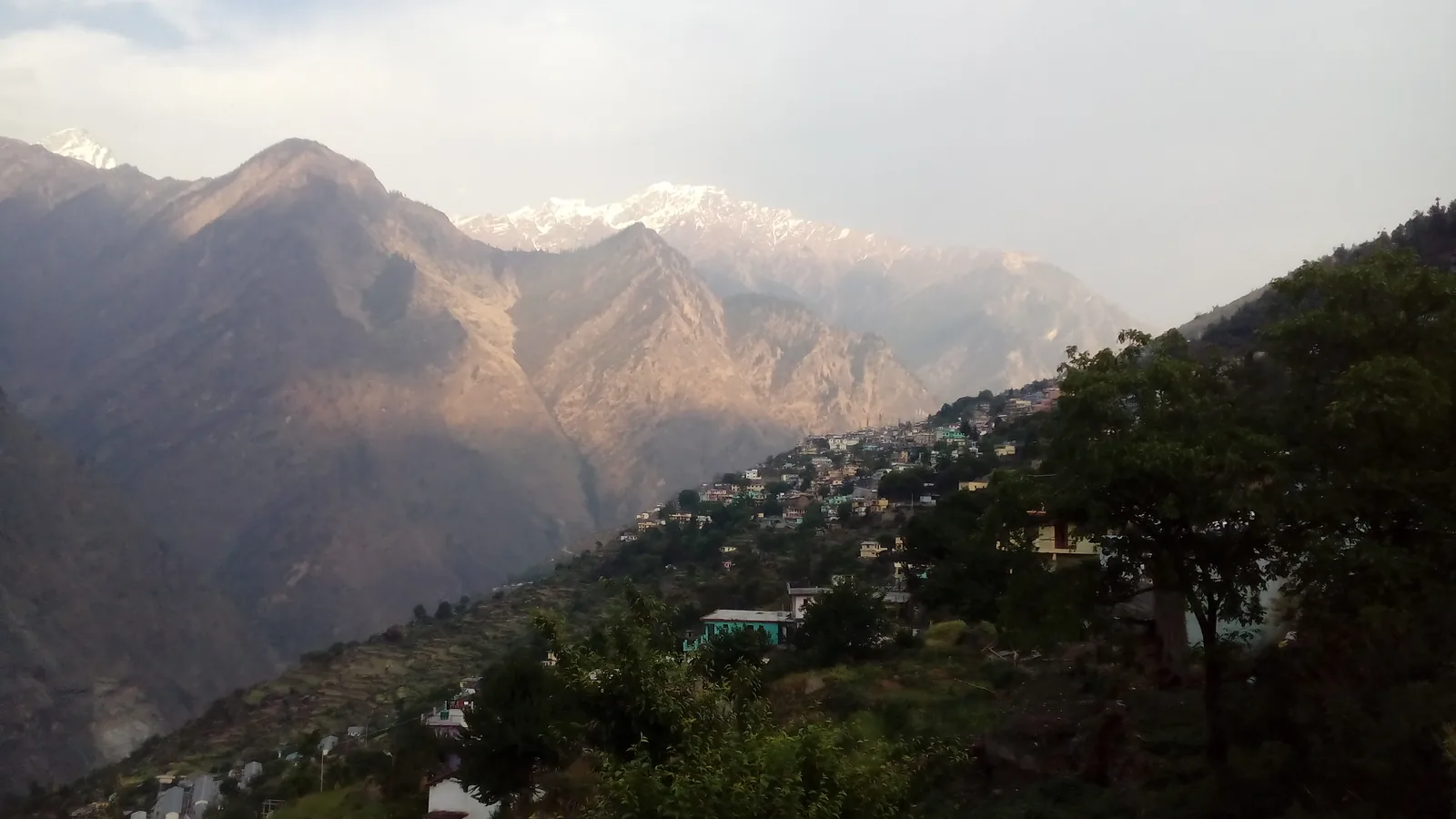 Dehradun to Raithal