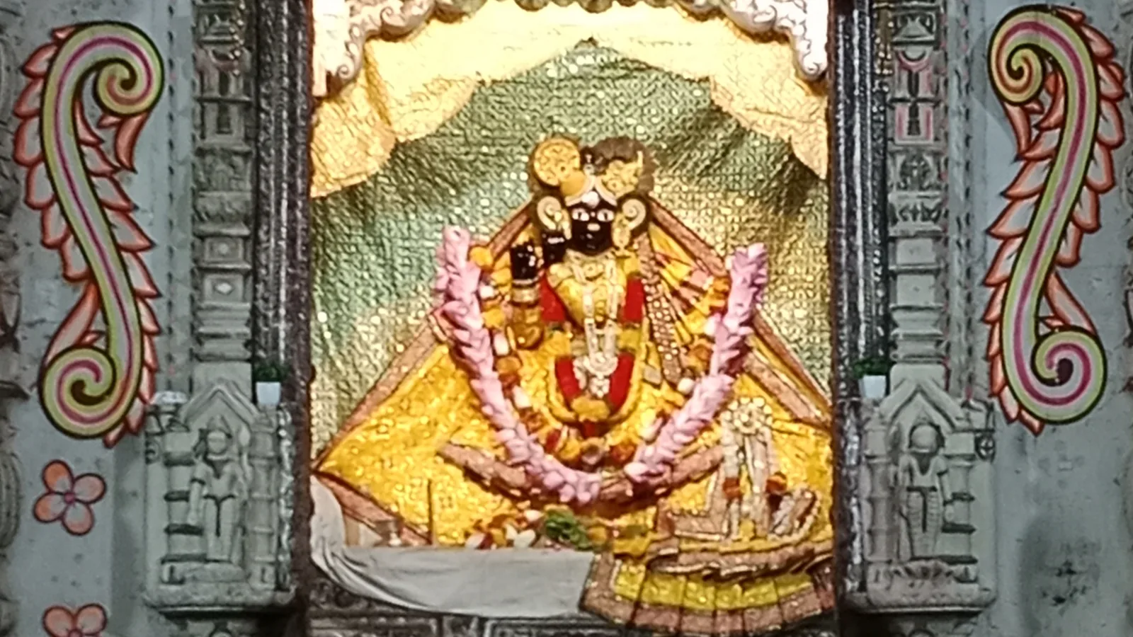 Complete UP Heritage Circuit — Delhi, Agra, Mathura, Jhansi, Prayagraj, Varanasi & Ayodhya photo 4